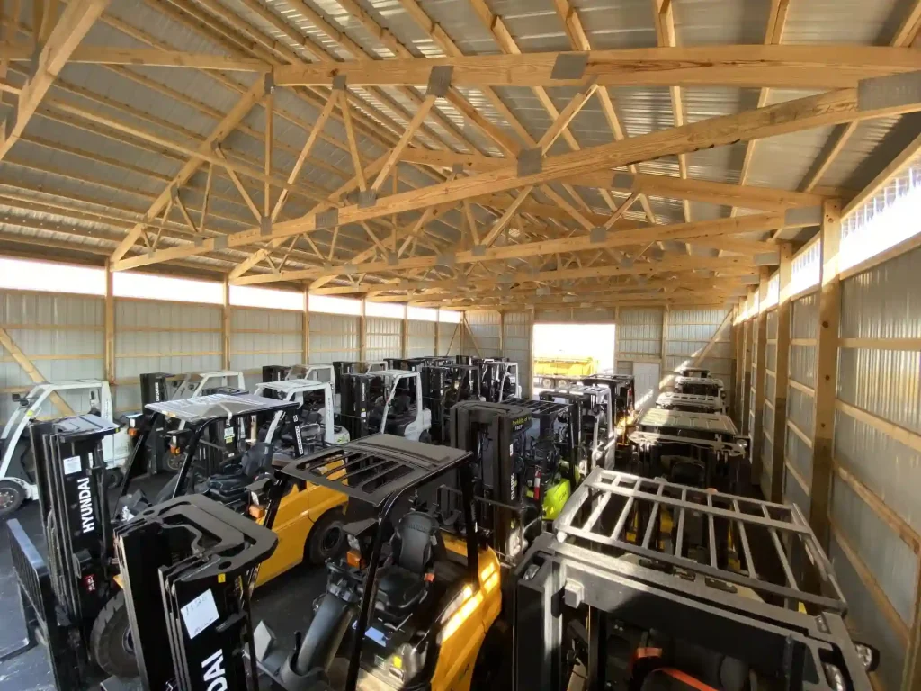 Commercial warehouse for fork lift storage in Buffalo, NY constructed by Stately Post Frame.