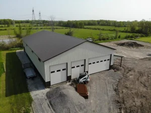 Extra large pole barn garage by Stately Builders in Lockport, NY.