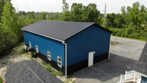 Large garage pole barn by Stately Post Frame in Clarence, NY.