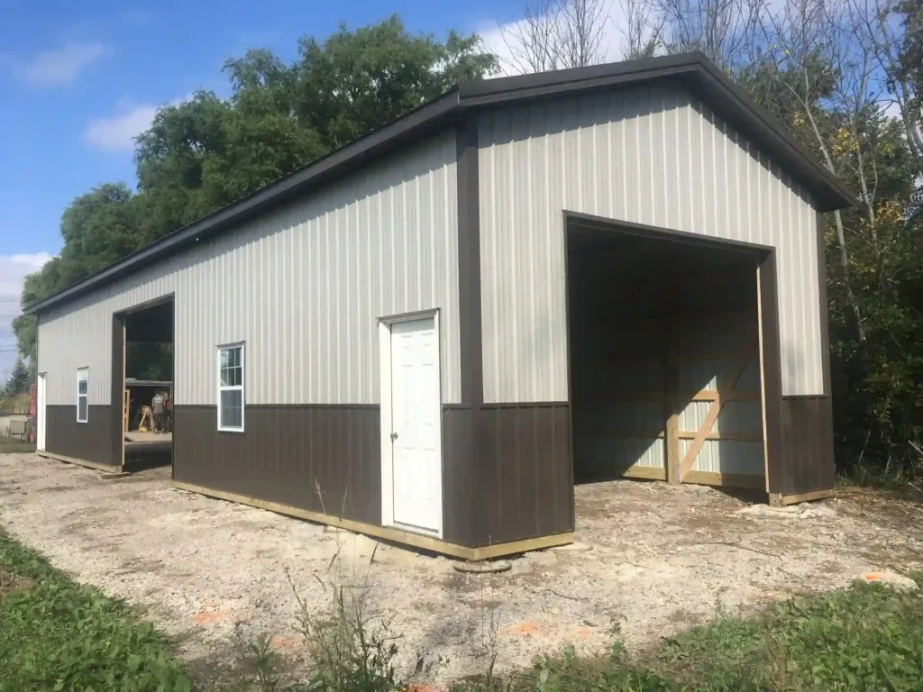 Tandem pole barn garage by Stately Post Frame in Clarence, NY.