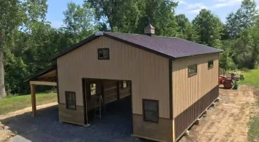 Rustic pole barn by Stately Post Frame in Pendleton, NY.