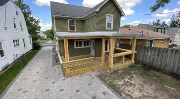 Covered deck by Stately General Contracting in Buffalo, NY.